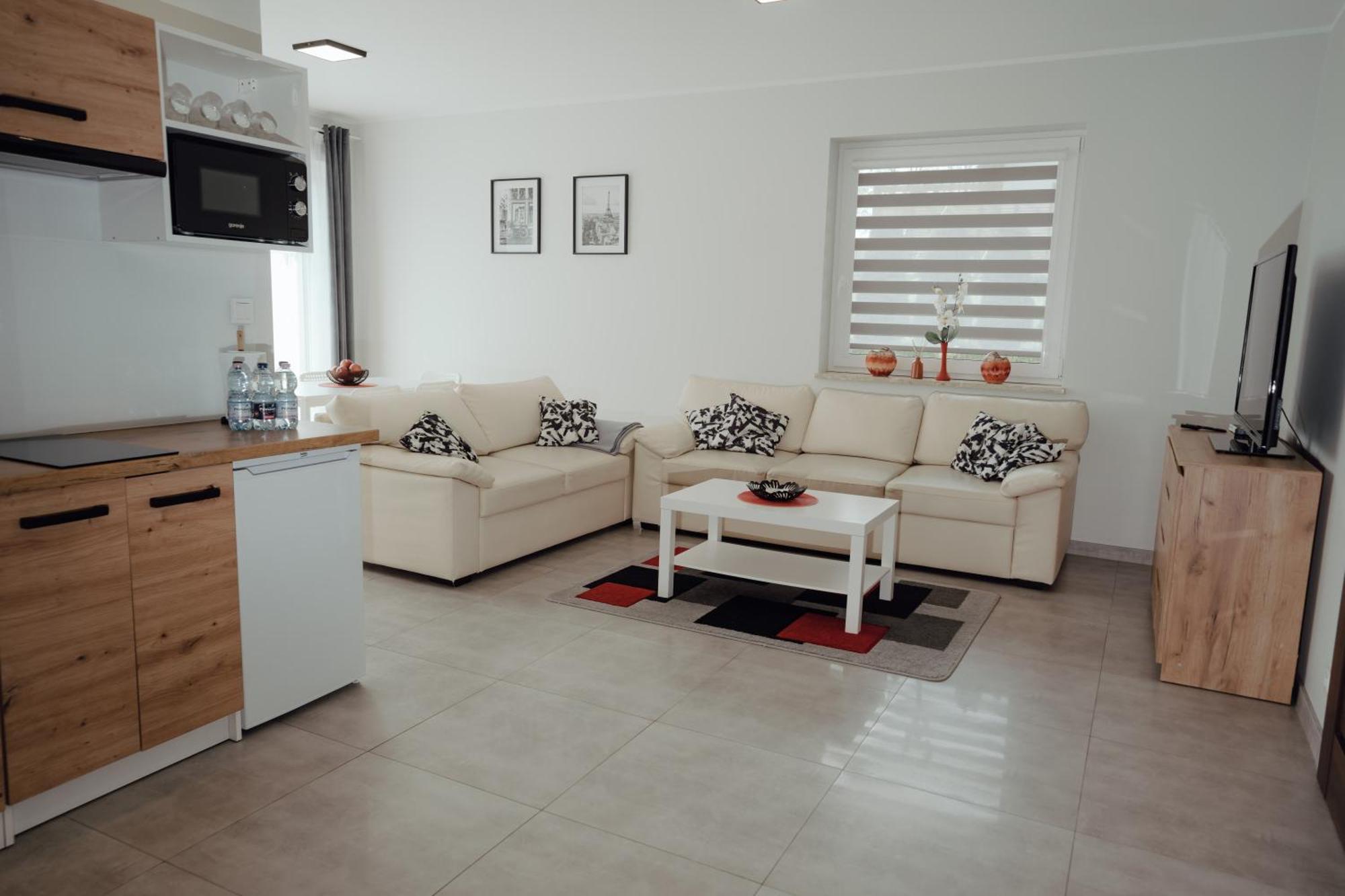 Apartamenty Kaszuba Хмелно Екстериор снимка